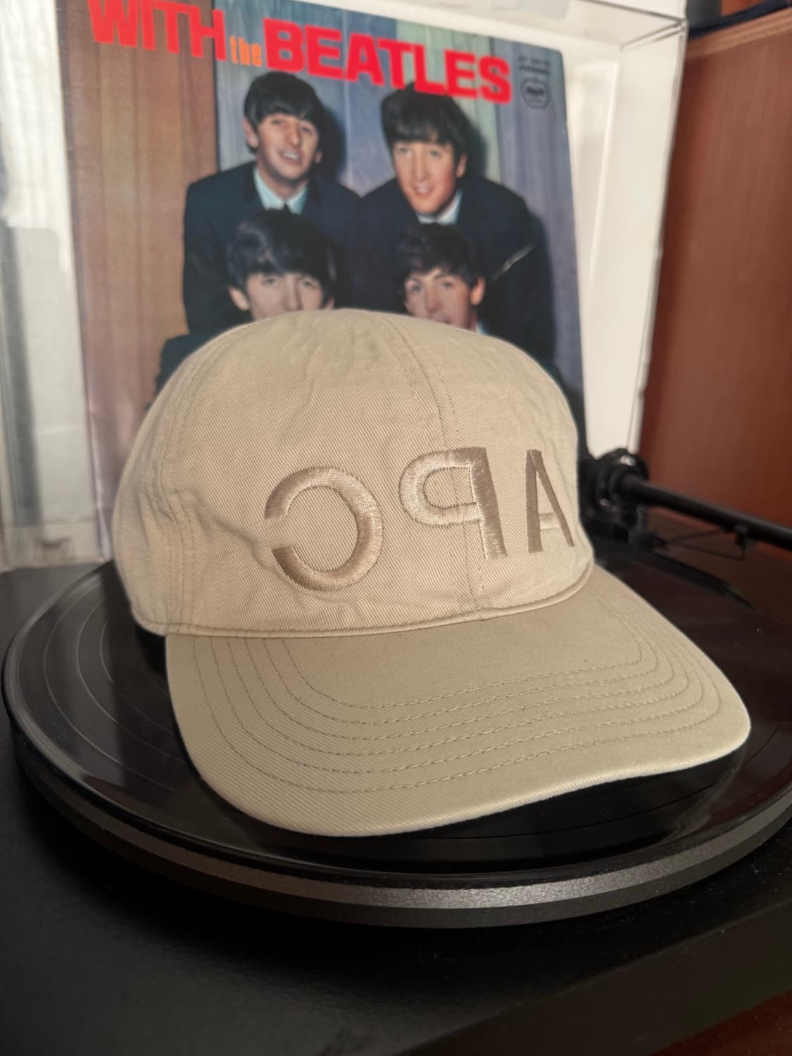 아페쎄 로고 반전 볼캡 상품이미지1