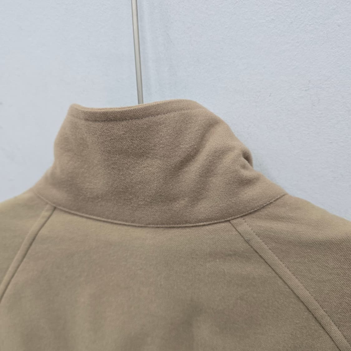 버버리 베이지색 봄버 울 자켓 상품이미지6