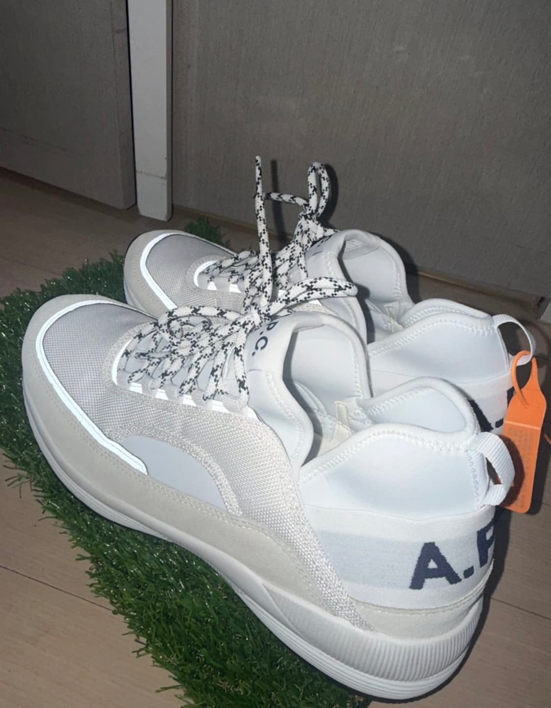 아페쎄 런어 라운드 스니커즈 280 상품이미지2