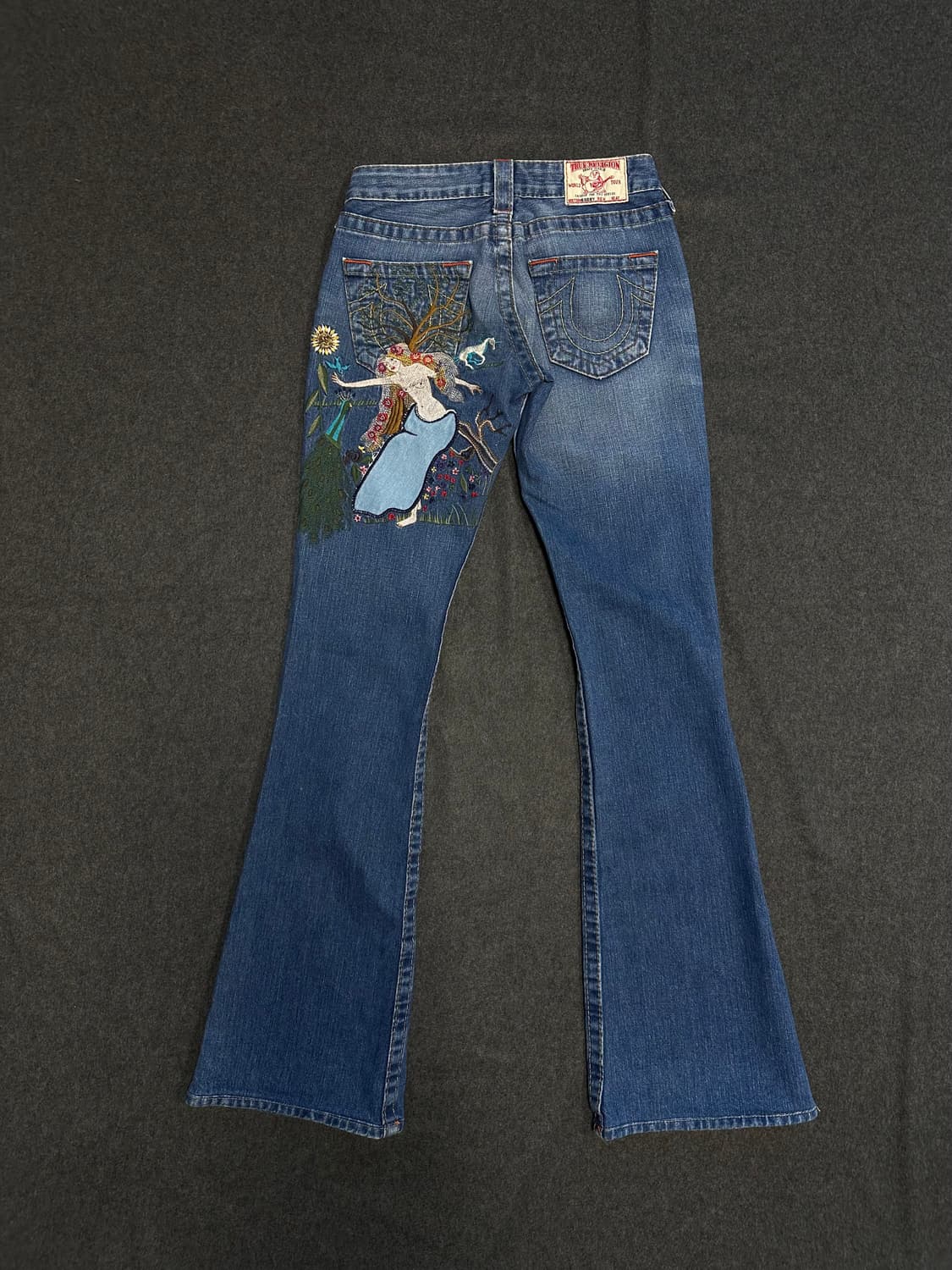 트루릴리전 자수 백패치 로우라이즈 부츠컷 데님팬츠 오리엔탈 y2k 상품이미지4