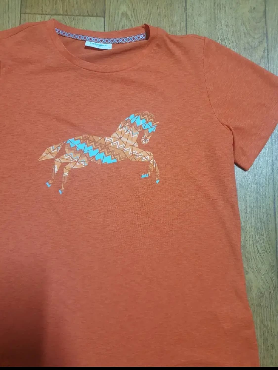 이동수 여성 반팔티 100 사이즈입니다 상품이미지2