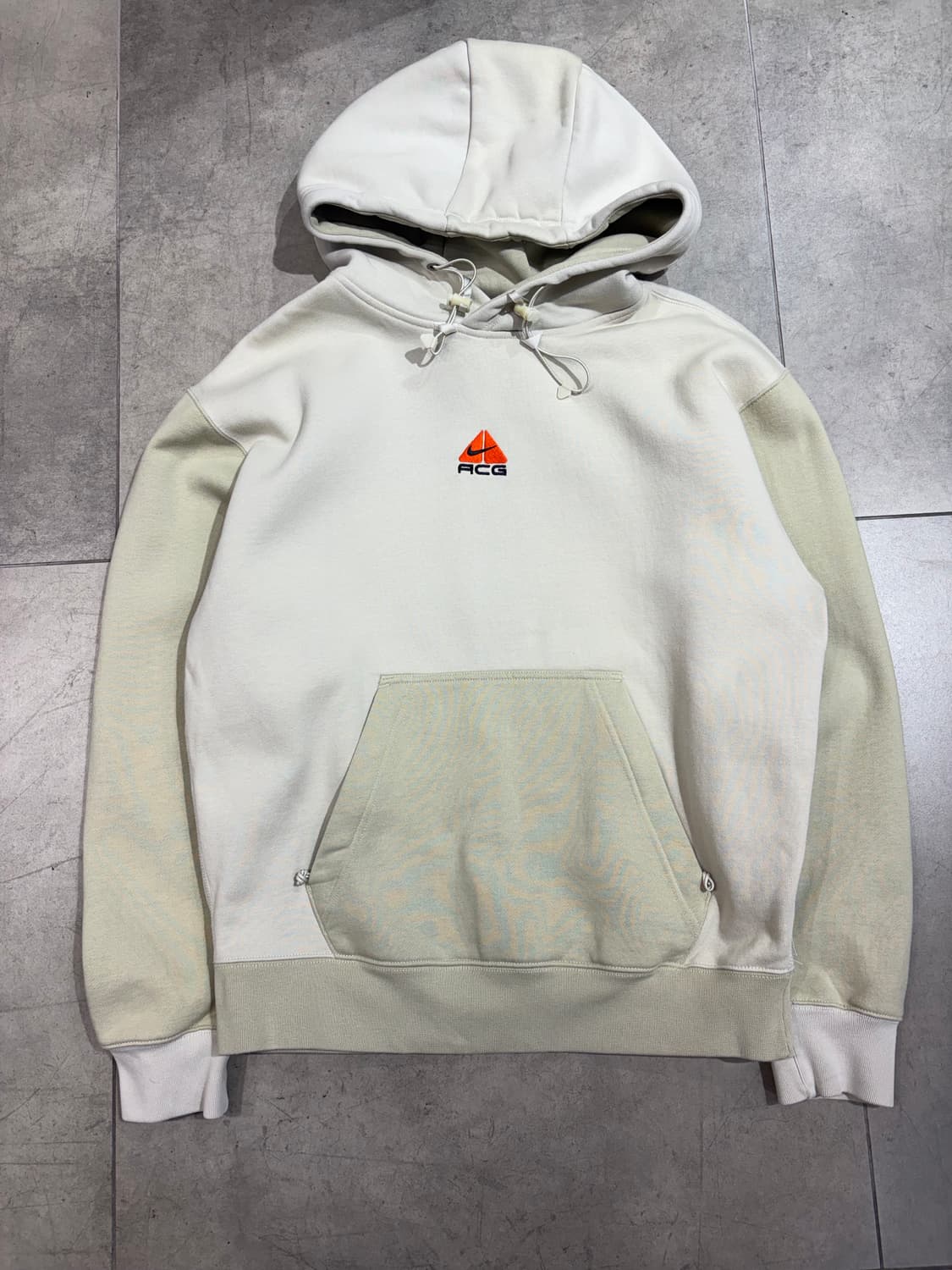 Nike ACG 후드티 상품이미지1