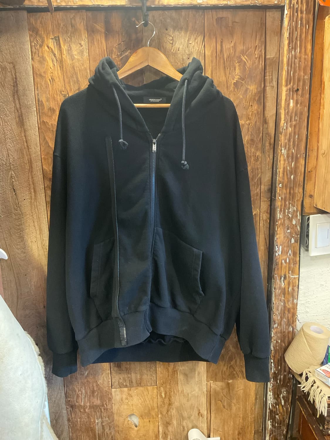 언더커버 비대칭 후드집업 상품이미지1