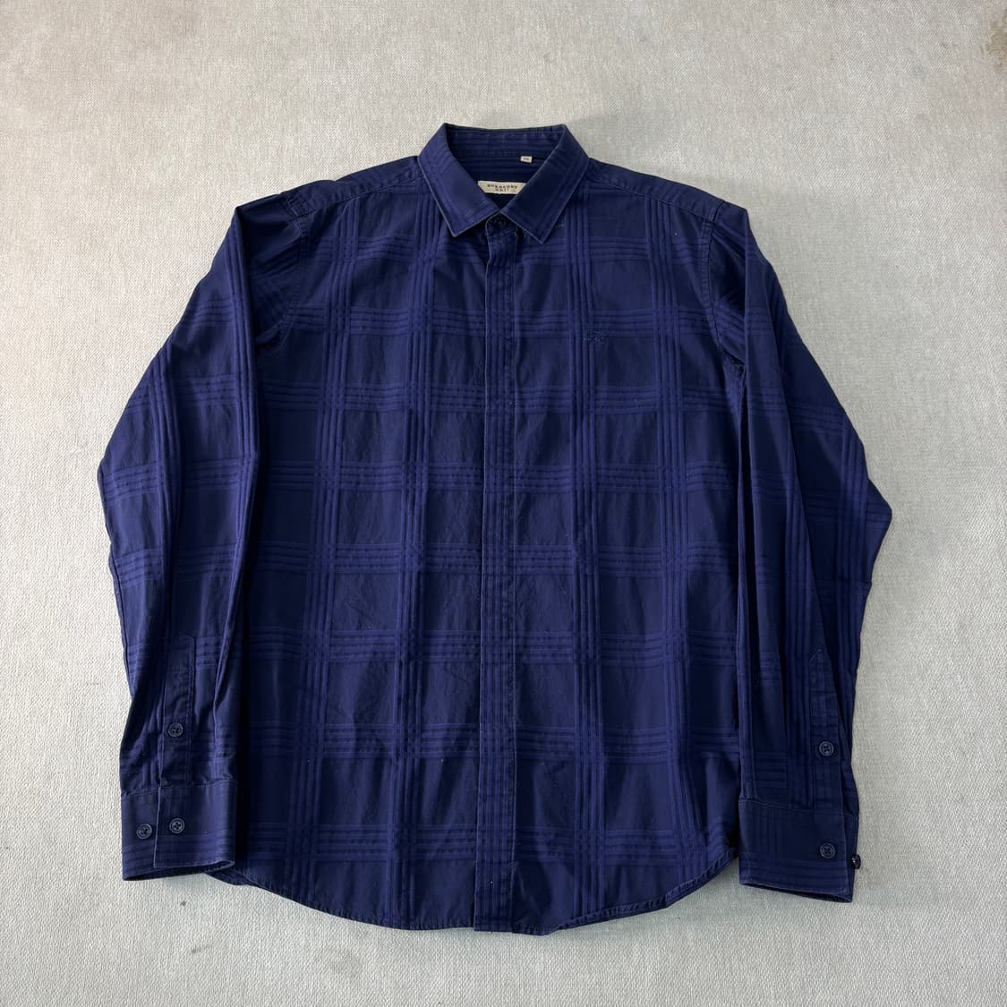 100 버버리 기마로고 체크 패턴 셔츠  상품이미지1