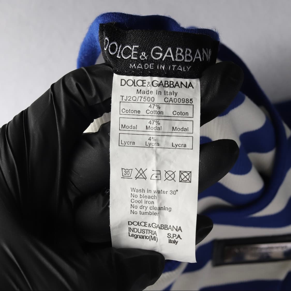 돌체앤가바나 딱붙핏 브이넥 스트라이프 반팔티 상품이미지4