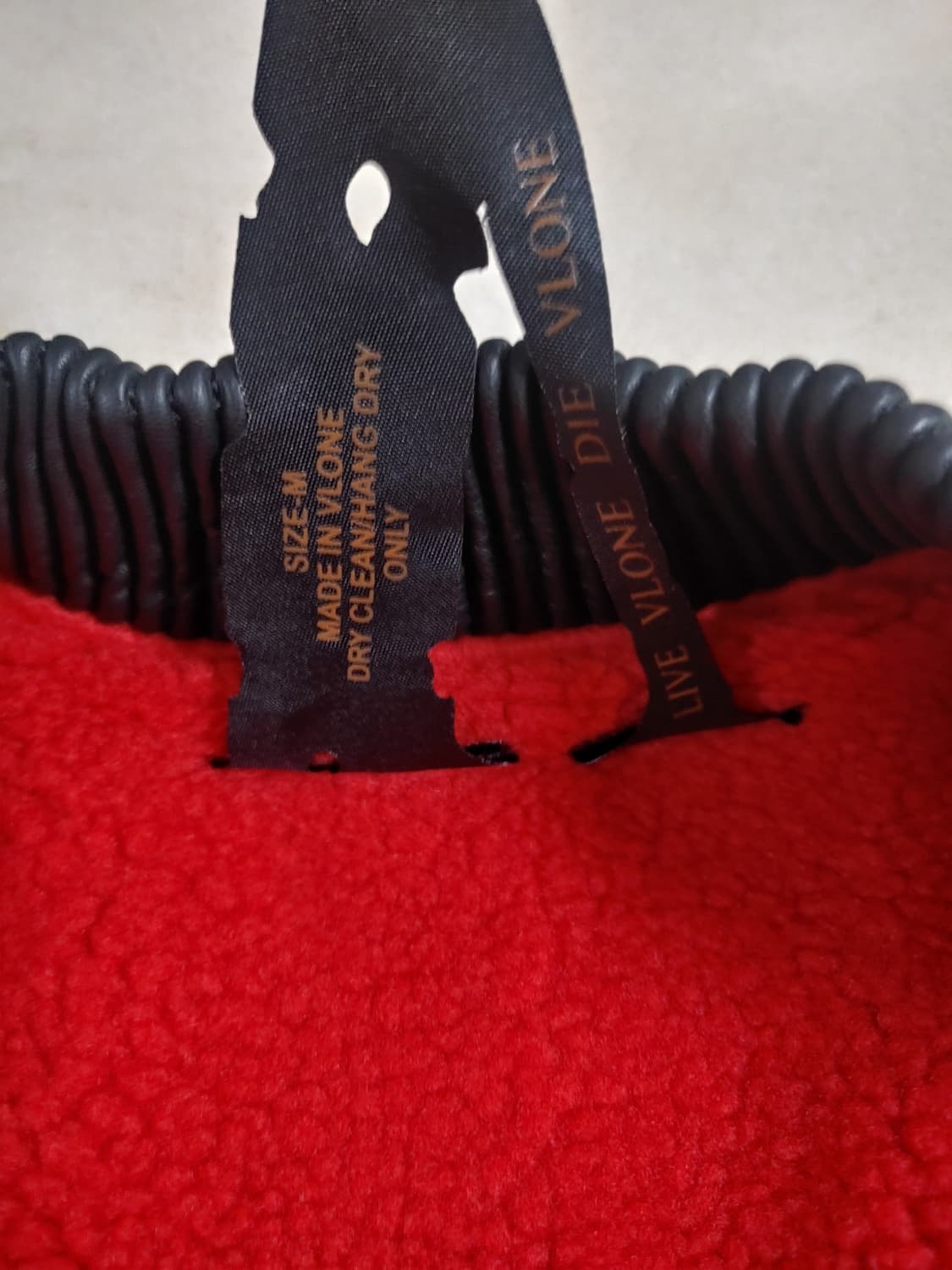 브이론 17aw 레더봄버자켓 상품이미지3