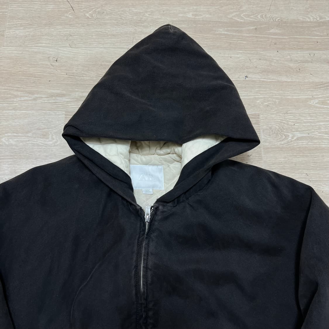 자라 오버사이즈 봄버핏 이너퀼팅 후드 워크자켓 [블랙] XL/105 상품이미지2