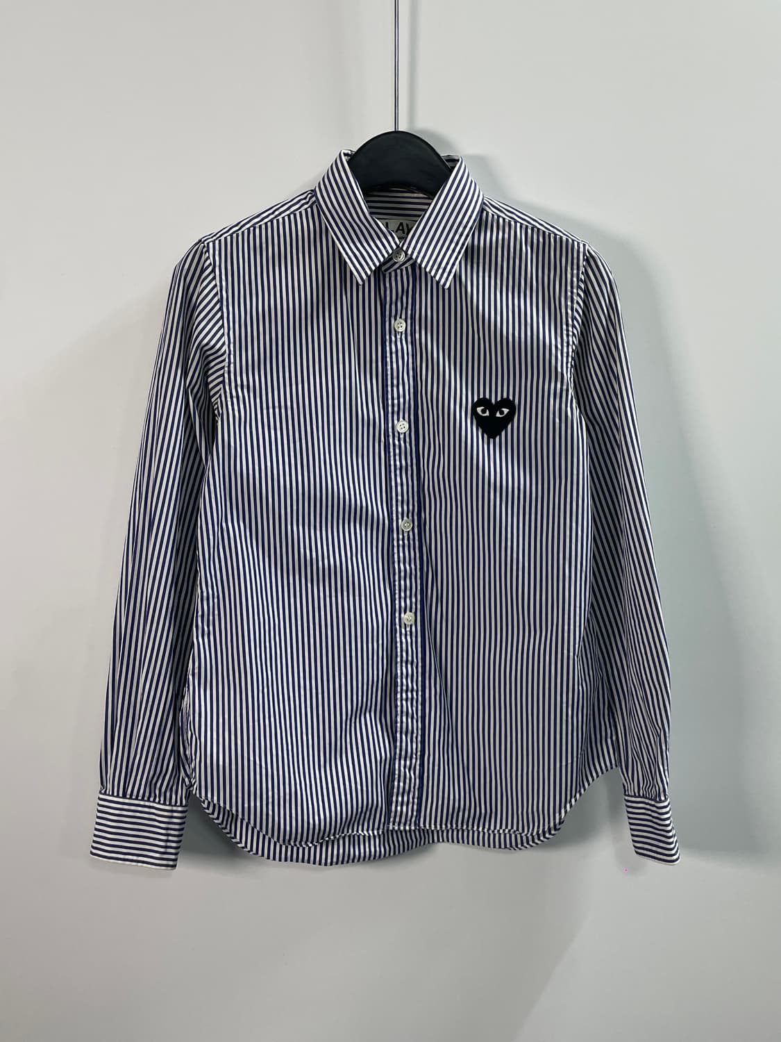 꼼데가르송 우먼스 와펜 스트라이프 셔츠 (on.64) 상품이미지1