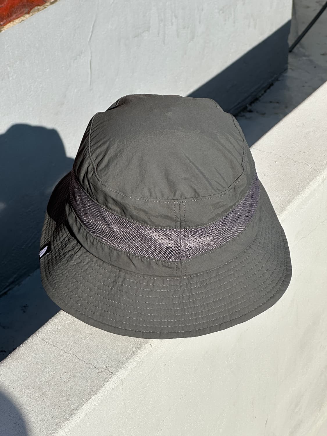 [M] 노스페이스 로고 그레이 버킷햇 모자 상품이미지4