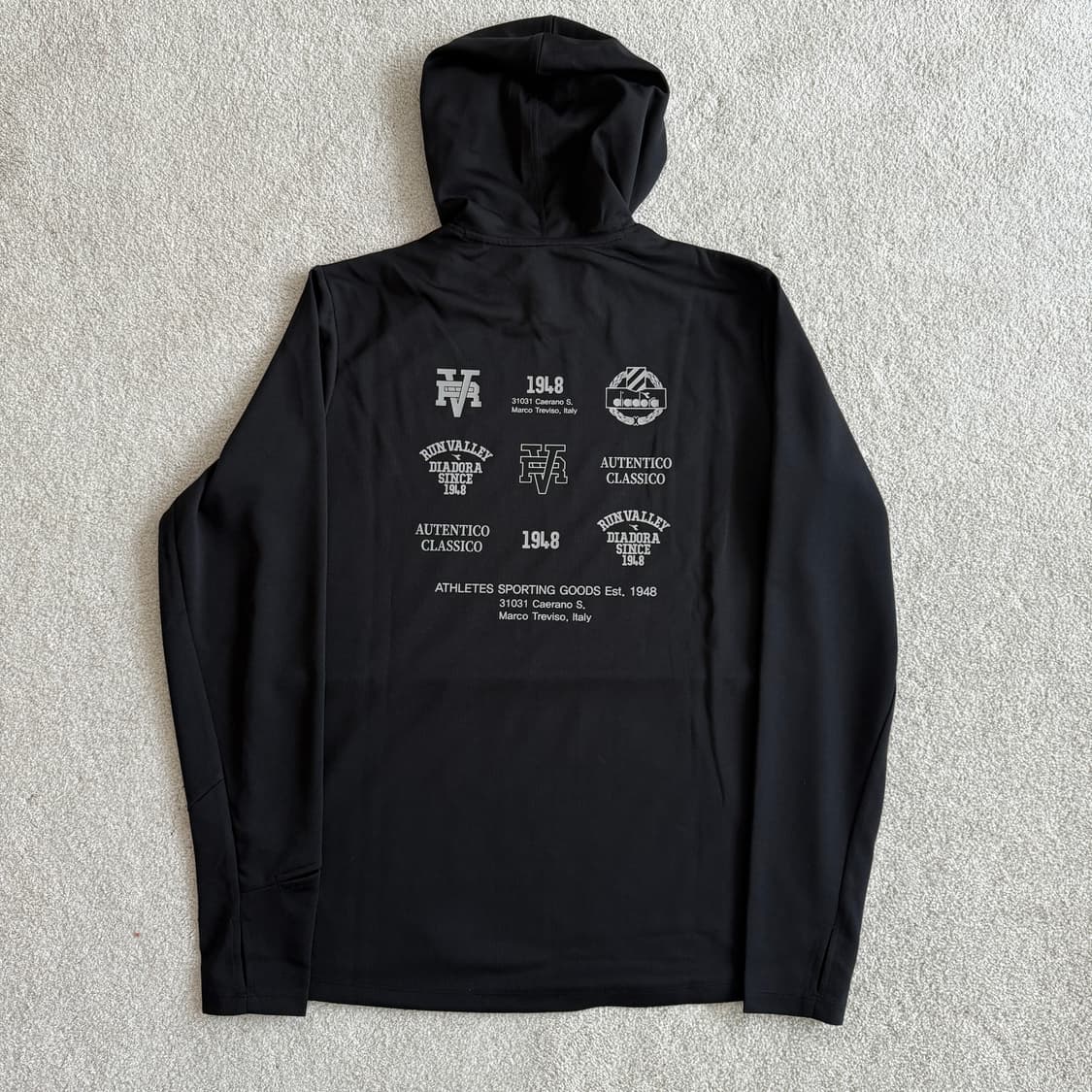 디아도라 캄포 러닝복 후드티 상품이미지2