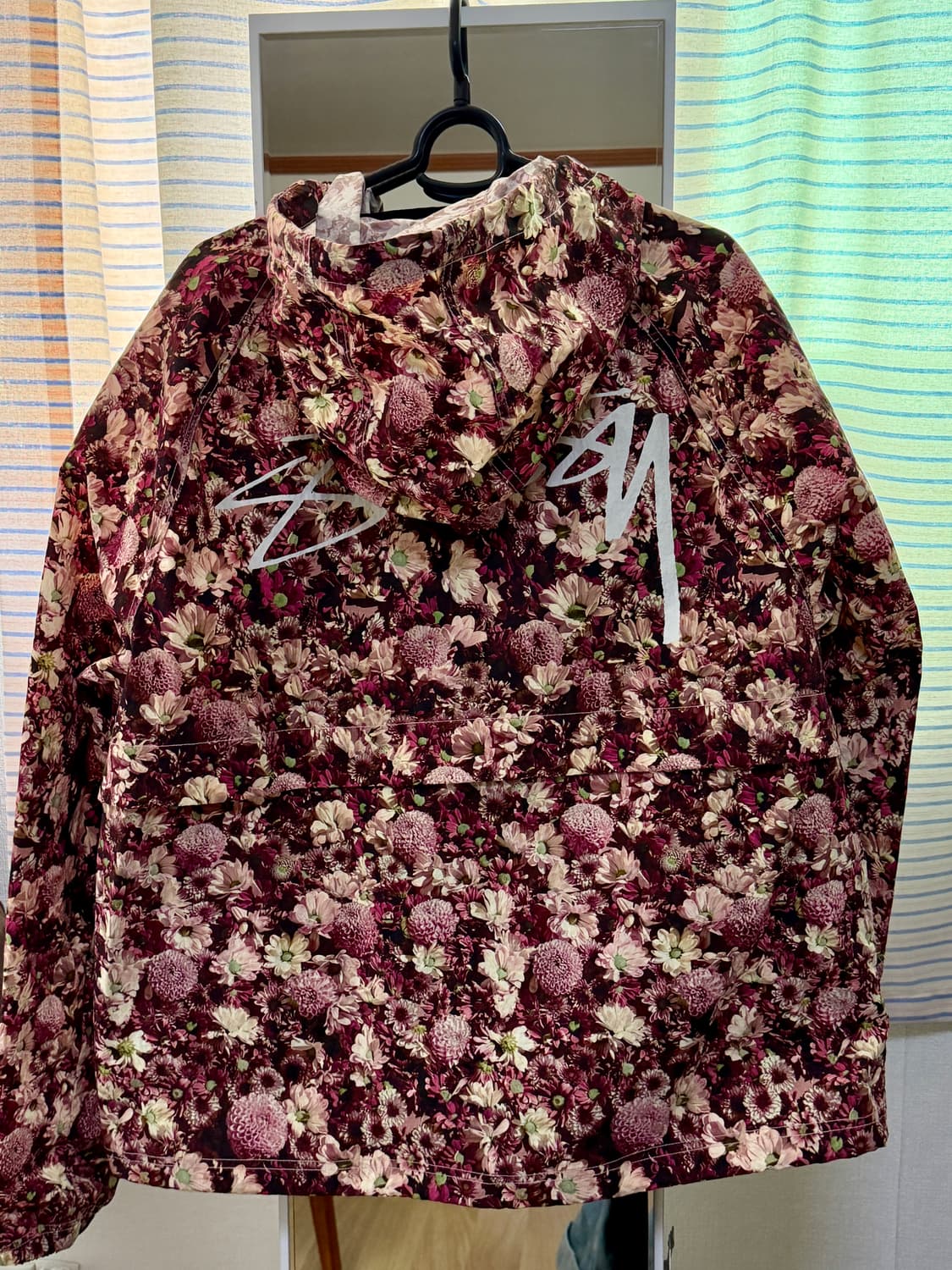 스투시 플로랄 나일론 비치 쉘 자켓 마룬 상품이미지3