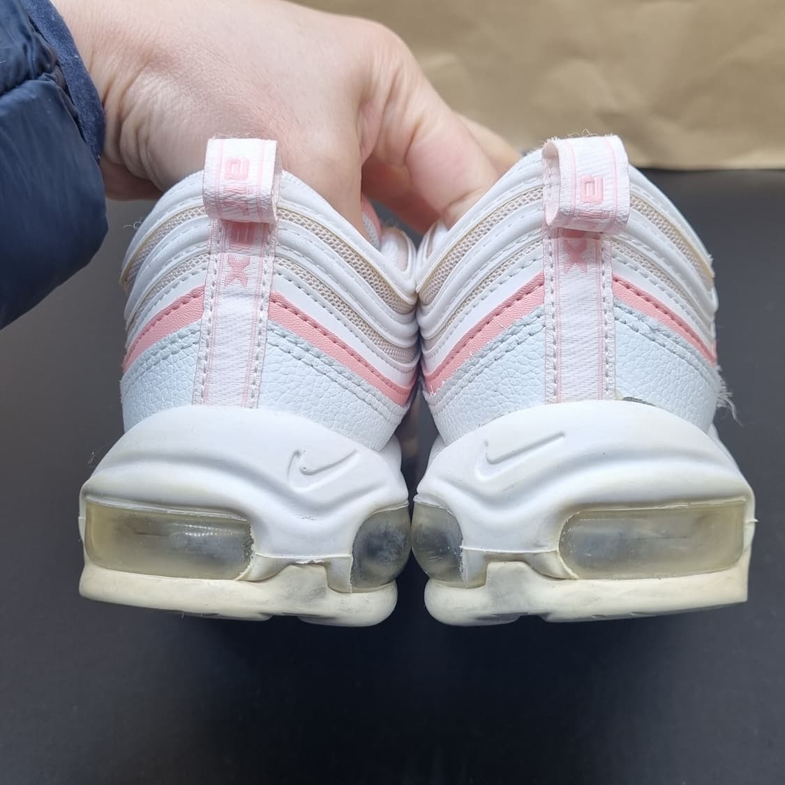 나이키 에어맥스 97 코랄핑크 운동화235 상품이미지4