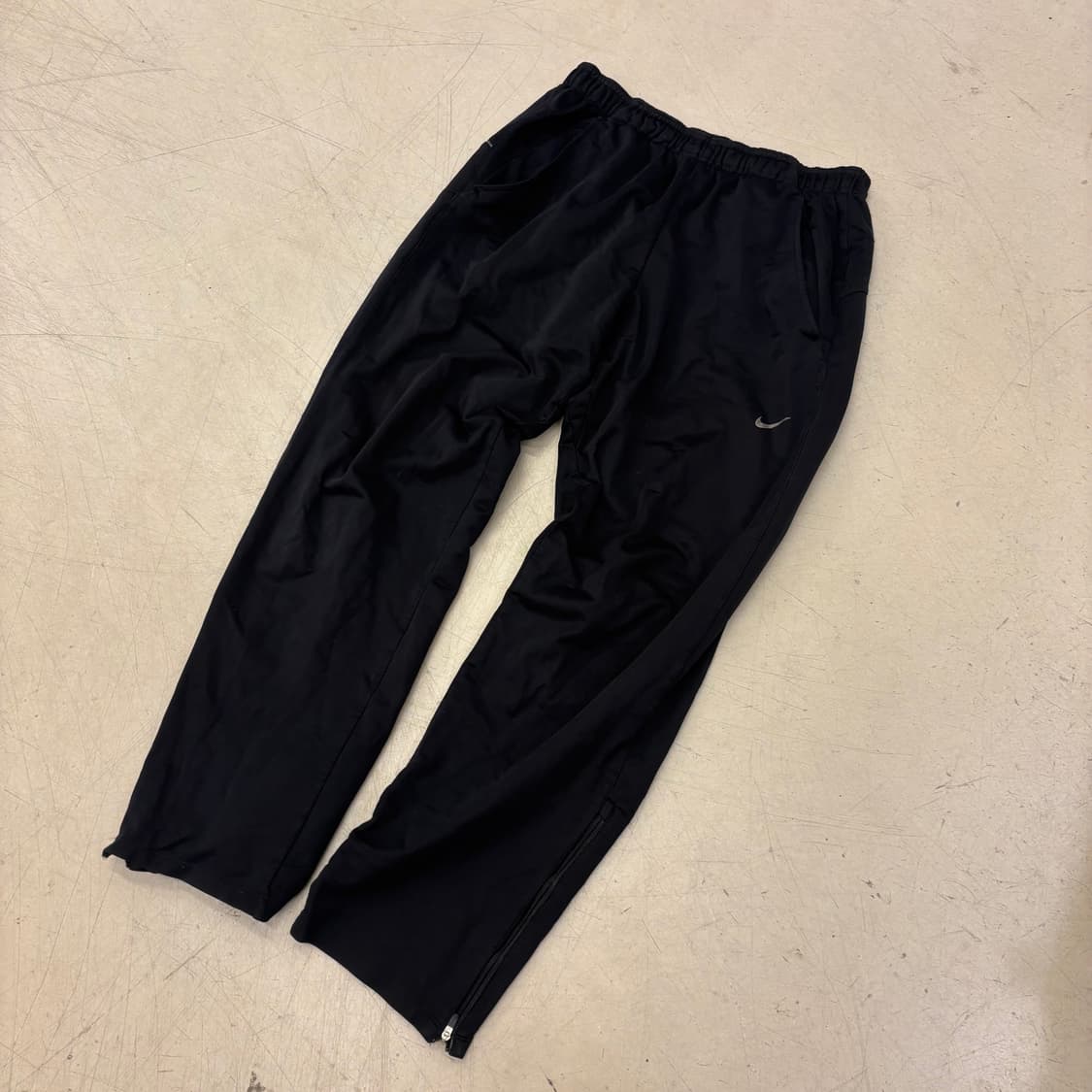 나이키 스우시 트레이닝 팬츠 상품이미지1