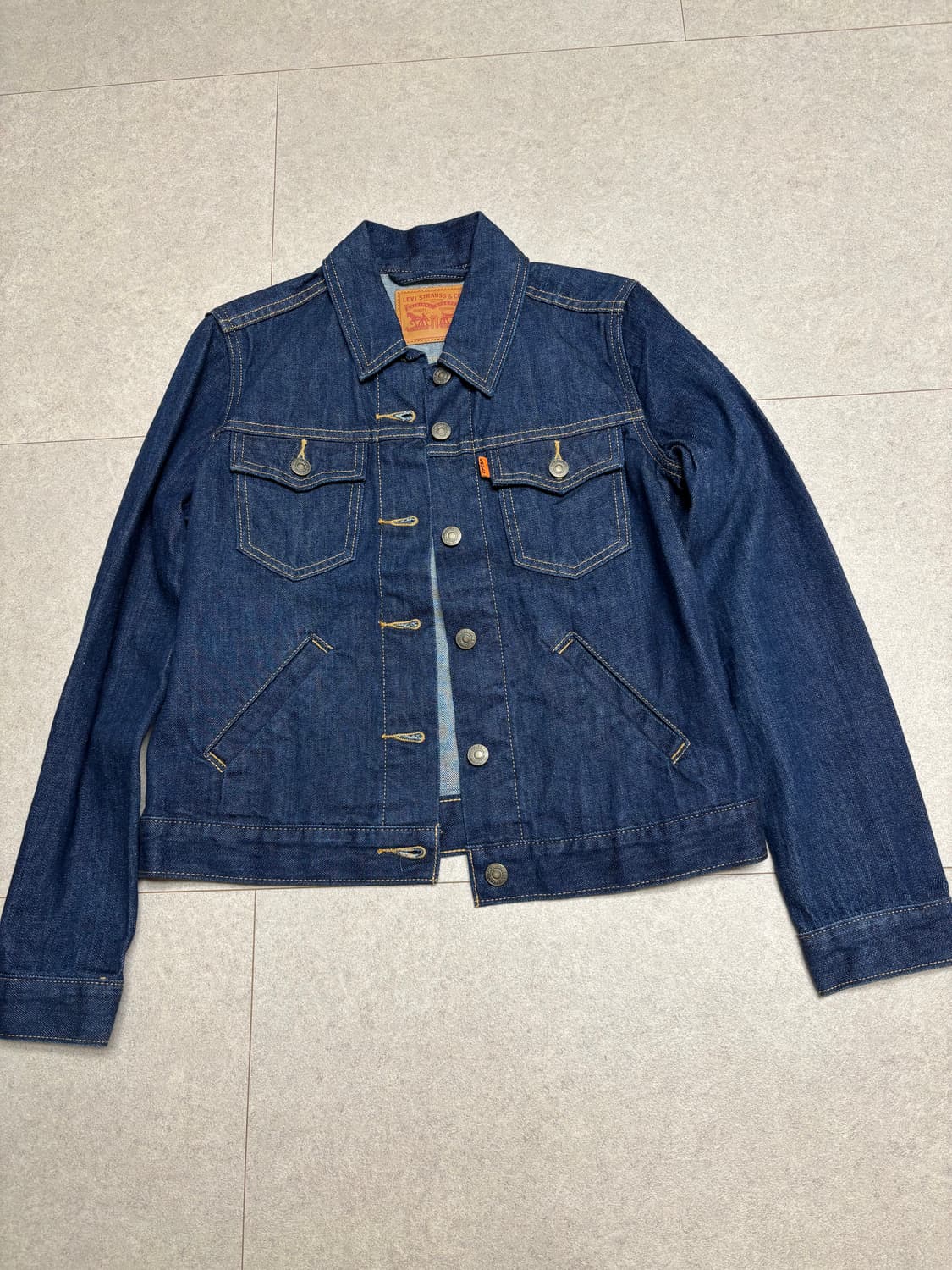 리바이스 크롭트러커 S사이즈 상품이미지1