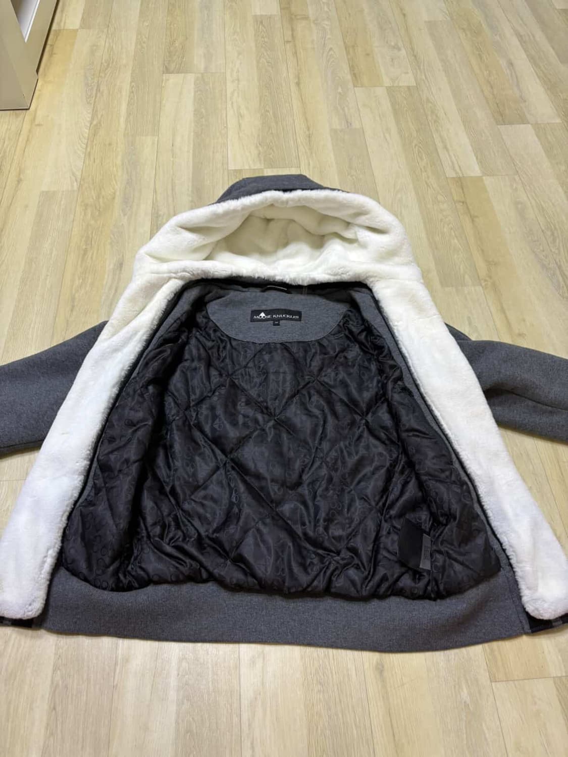 무스너클 버니스웨터 상품이미지5