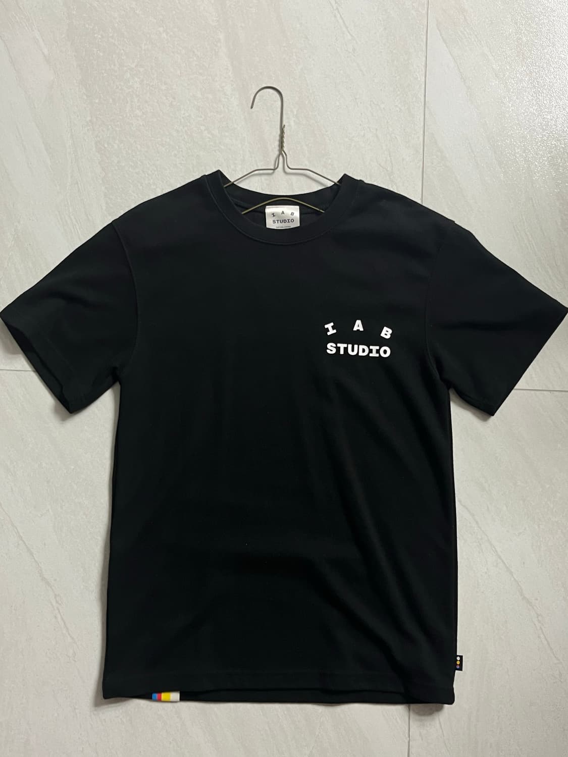 아이앱 스튜디오 10주년 반팔티 블랙 S 상품이미지2