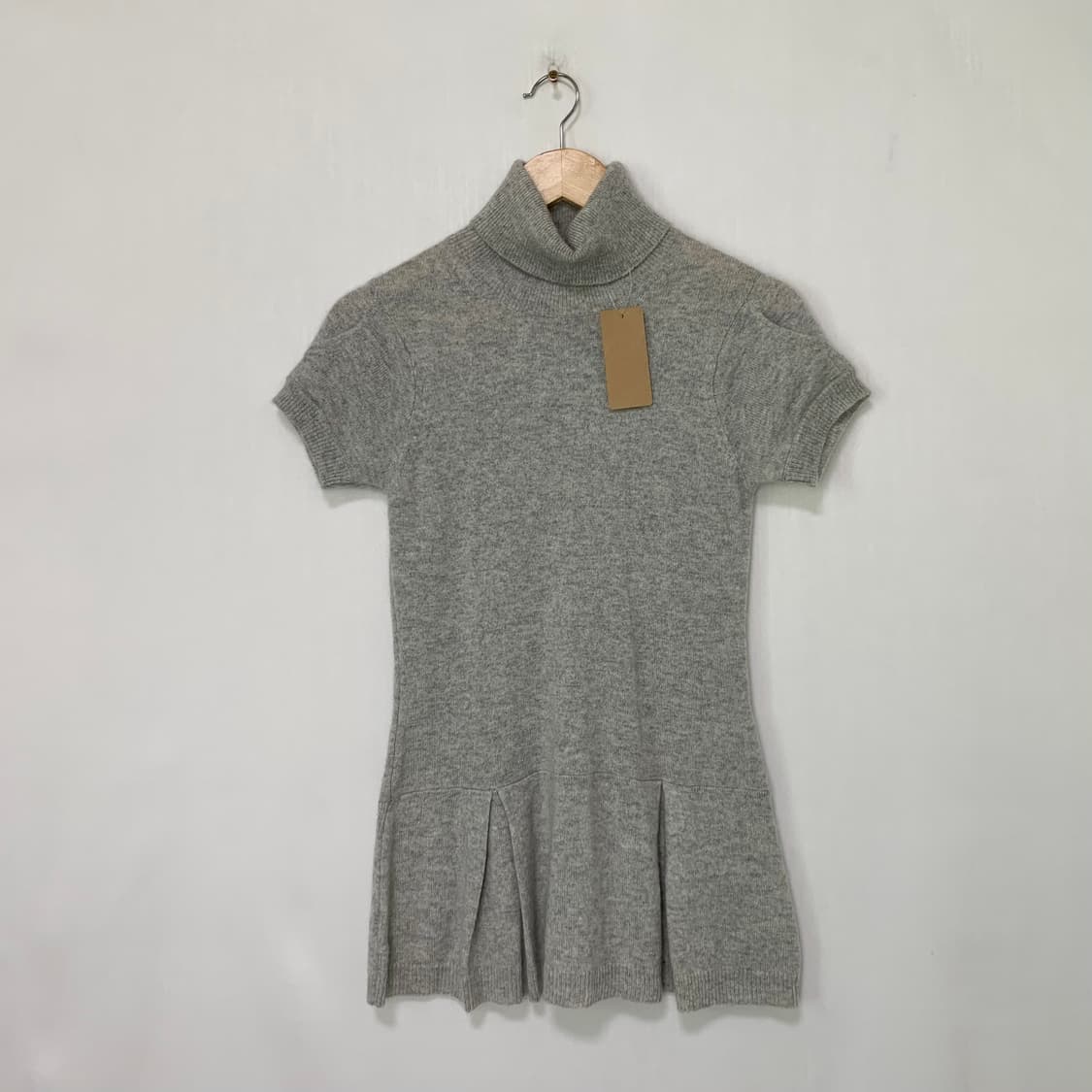 캐시미어 100 터틀넥 반팔 니트 플리츠 미니 원피스 레이어드 탑 상품이미지1