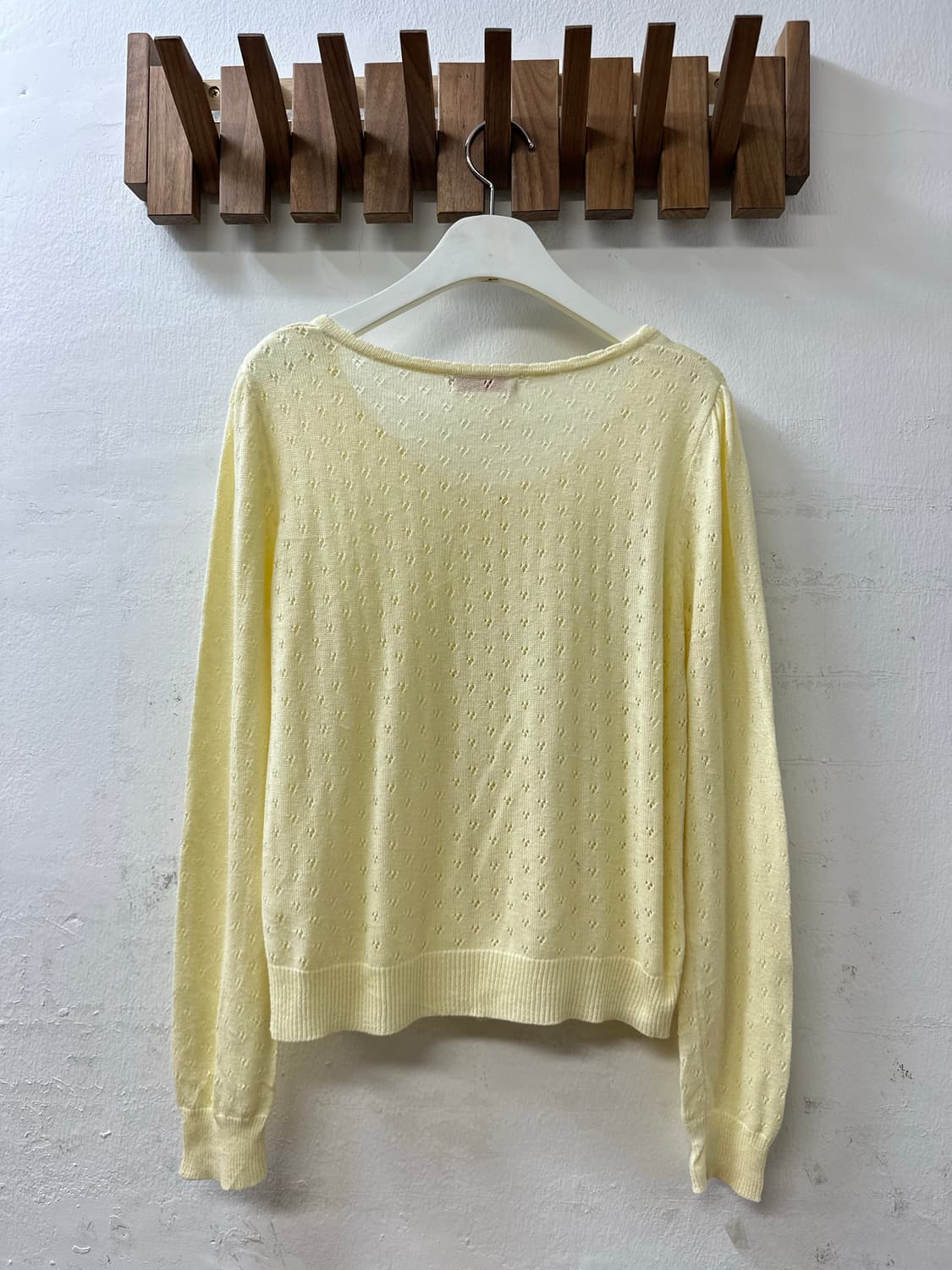 일본빈티지 Sorridere 펀칭 자수 버튼 디테일 가디건 상품이미지4