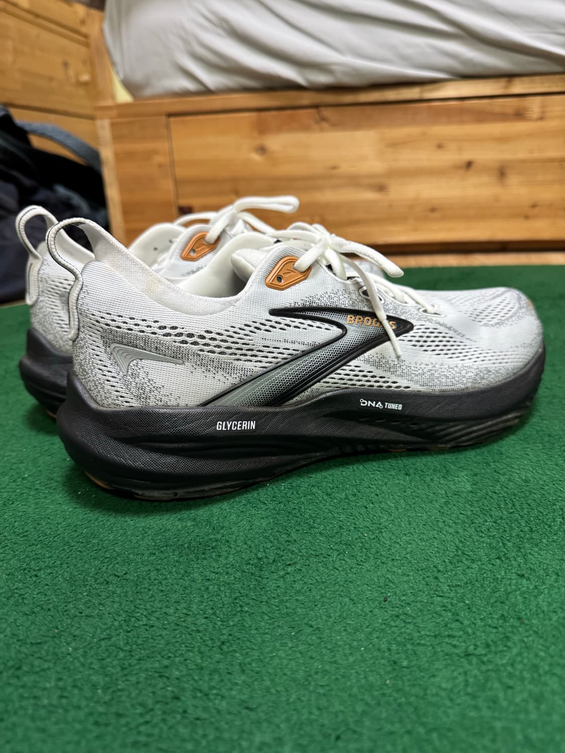 브룩스 글리세린 GTS 22 스모크 275 상품이미지2