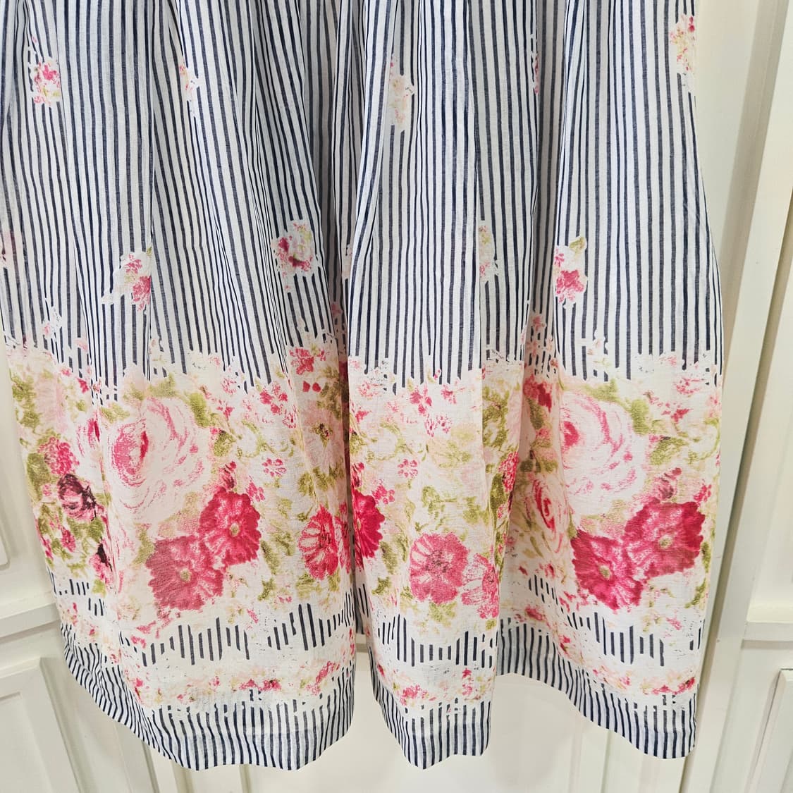 레스트로즈(Lest Rose) 플라워 스트라이프 원피스 상품이미지4