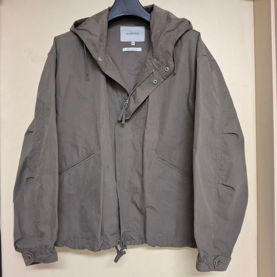 [3] 브라운야드 트래블 파카 올리브그레이 상품이미지3