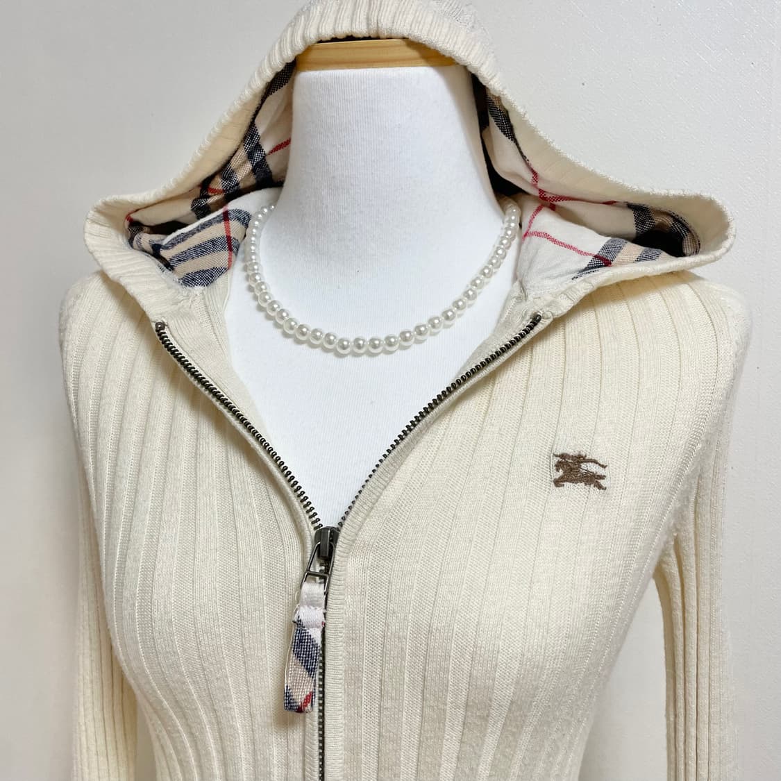 Burberry 버버리 라떼맛 골지 딱붙 후드집업 버버리골지 버버리후드 상품이미지4