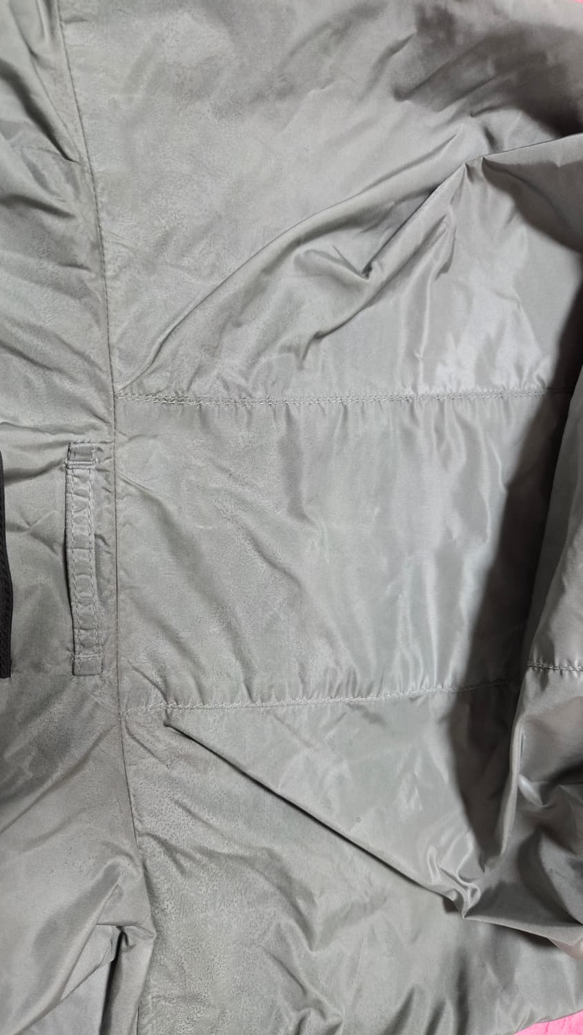 프라다 나일론 바람막이 셋업 판매 상품이미지5