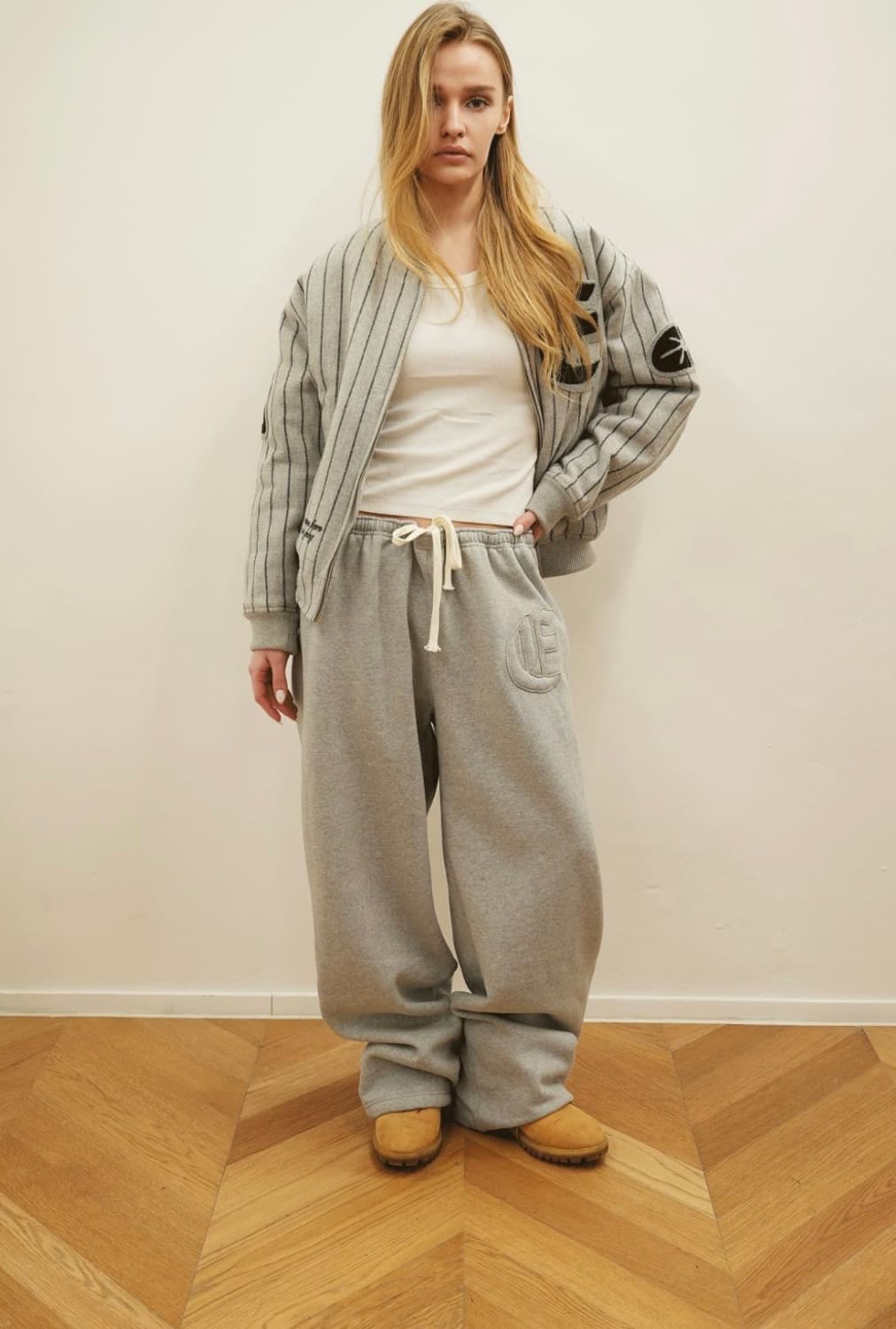  ertr 유튜버 니들 아플리케 조거팬츠 상품이미지3