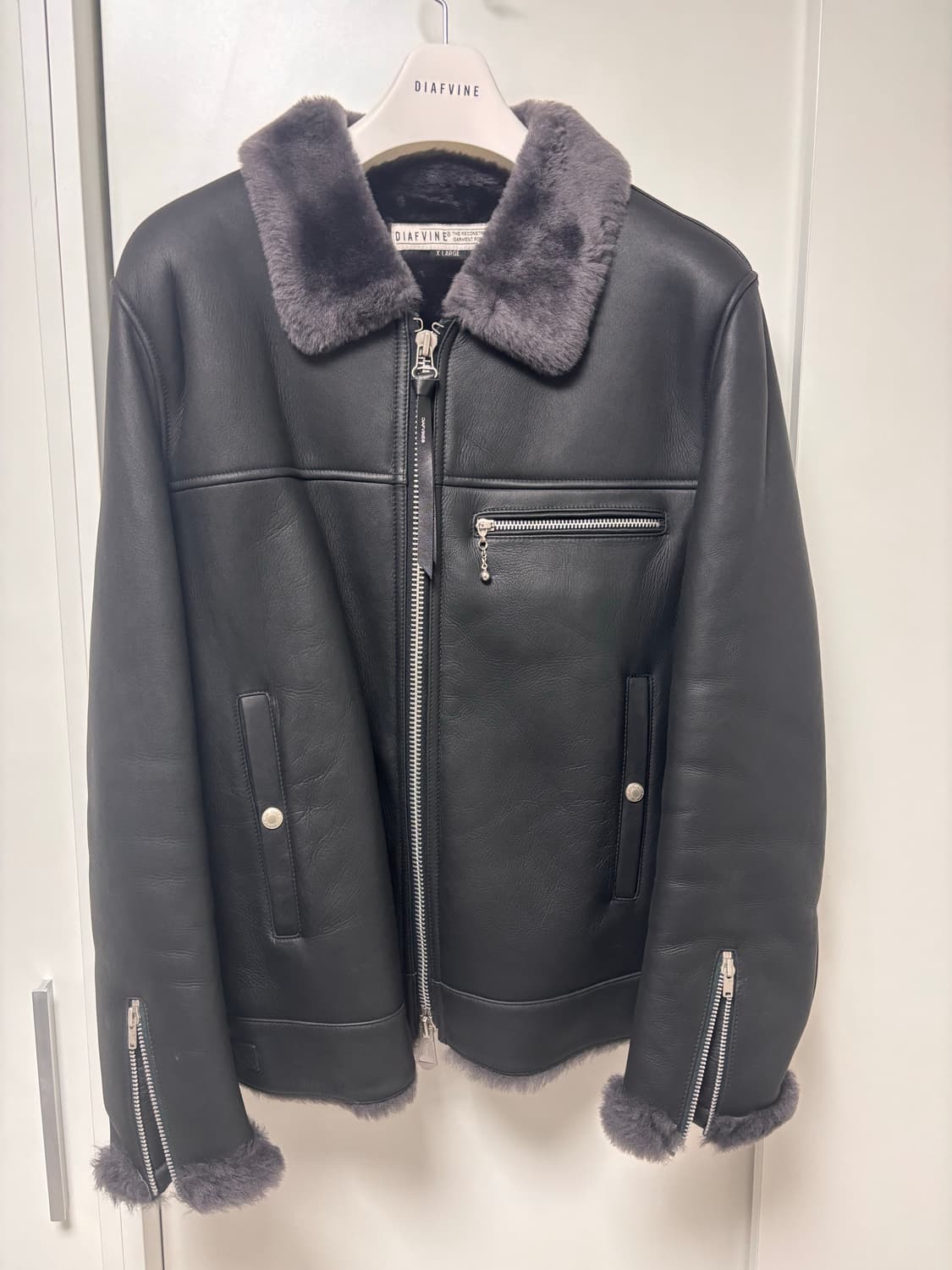 디아프바인 무스탕 XL 상품이미지1