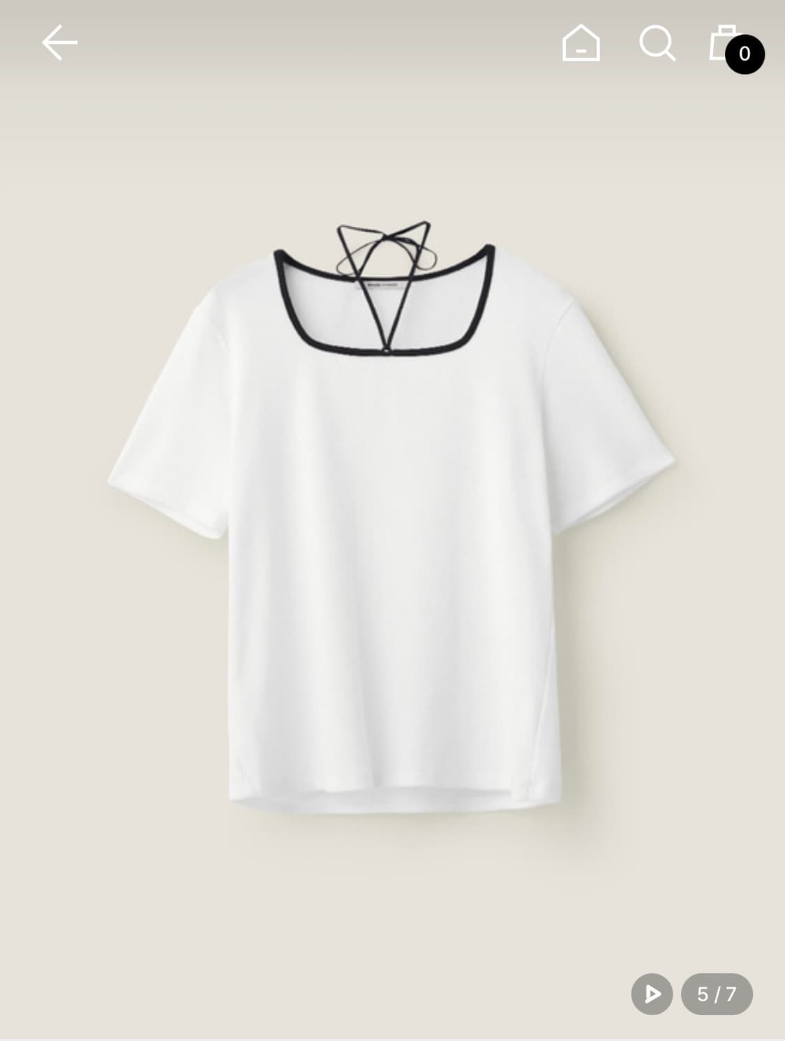 비뮤즈맨션 BEMUSE MANSION 화이트 스퀘어넥 반팔티 상품이미지1