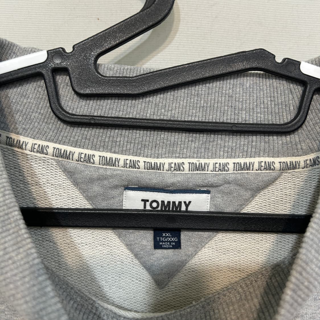 타미힐피거 남성 반폴라 맨투맨 XXL 상태최상 상품이미지2