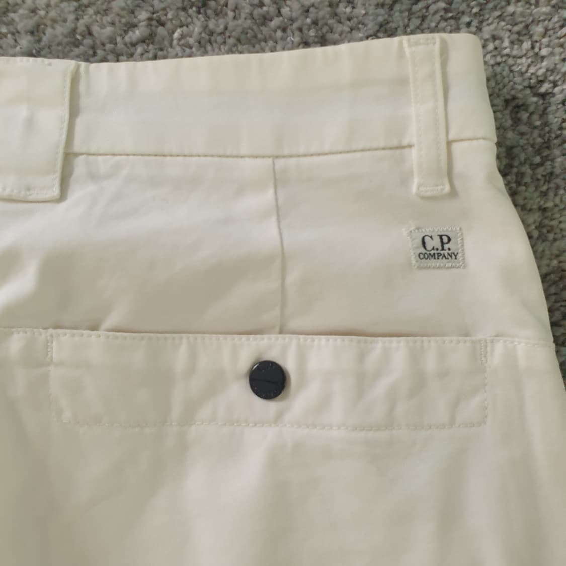 [무료배송] CP COMPANY 반바지 상품이미지8