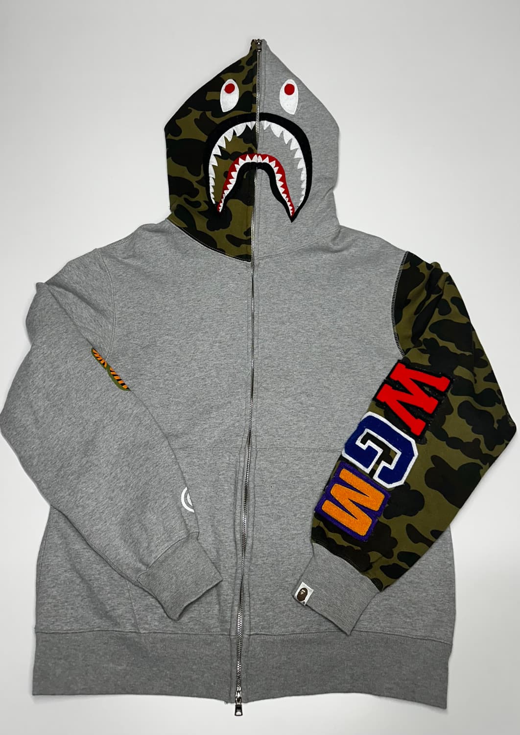 베이프 샤크 후드집업 그레이 카모 WGM 상품이미지1