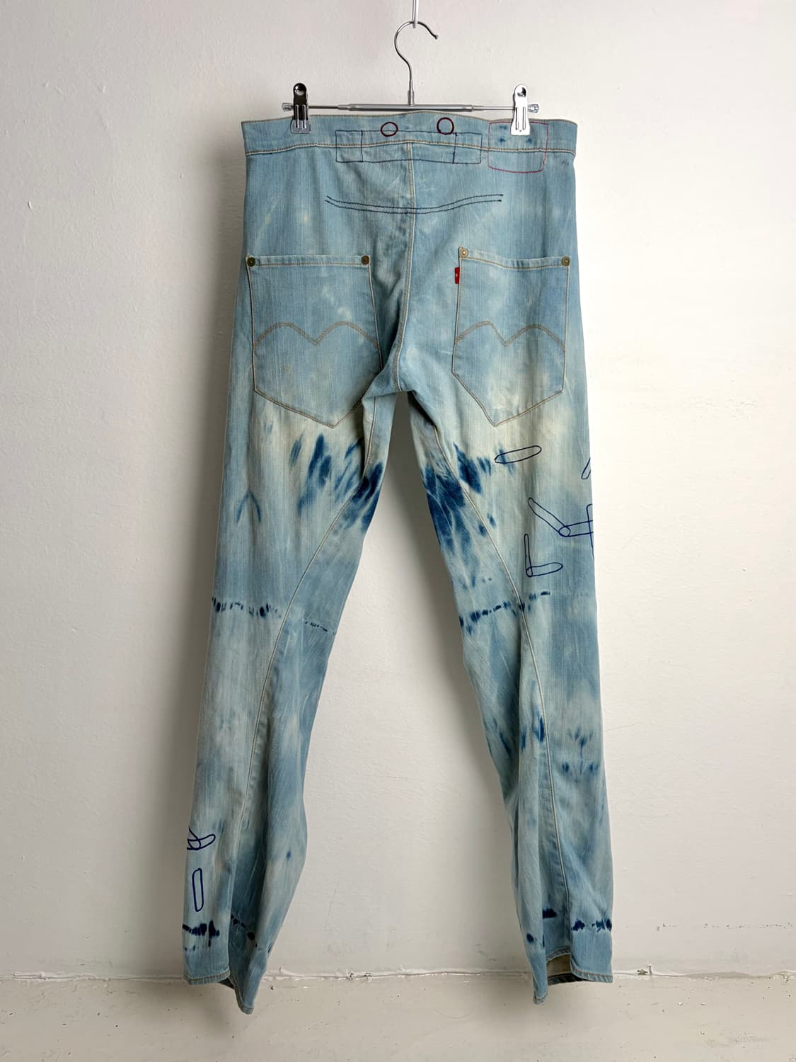 Levi’s Red Chaotic Bleach Jean 상품이미지4