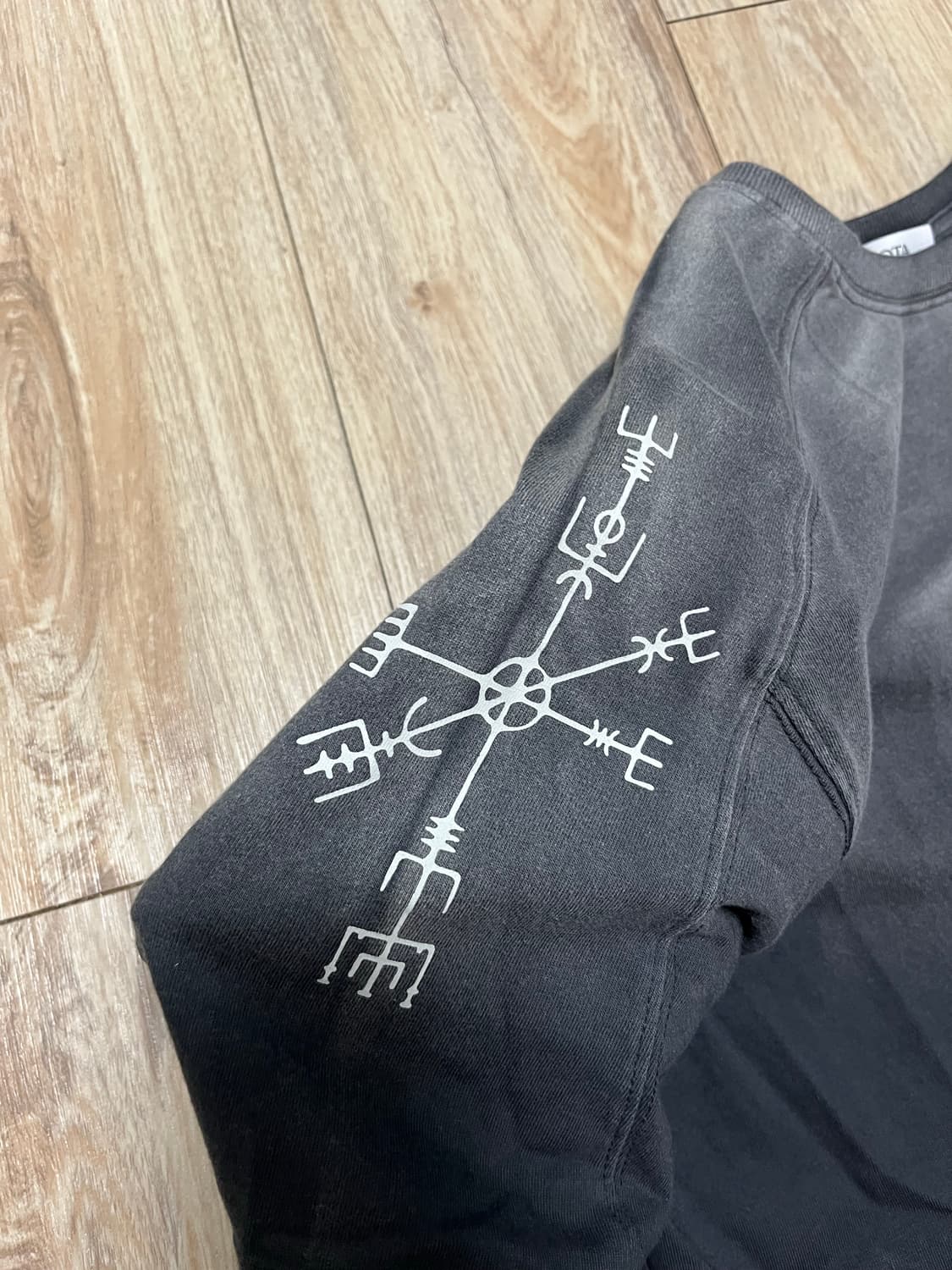 이그노타 반팔티 m 상품이미지4