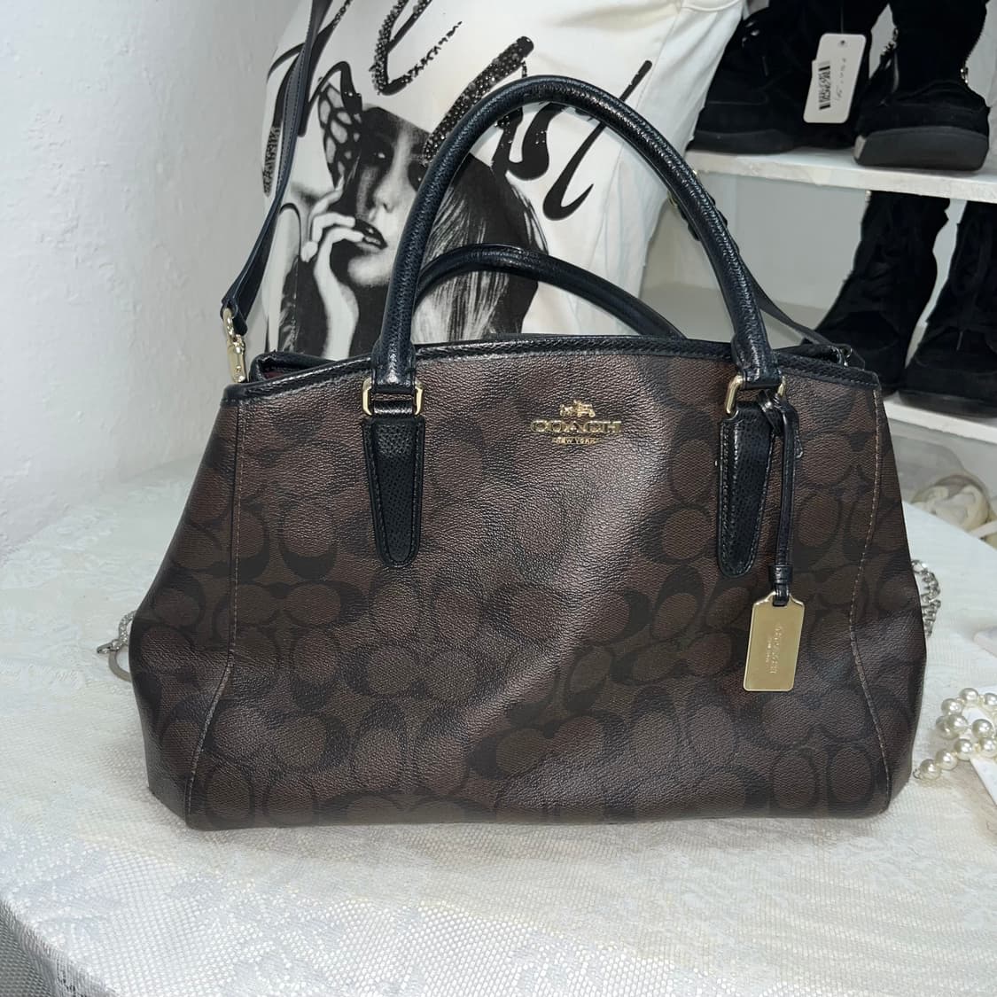 코치 브라운 크로스백 상품이미지1