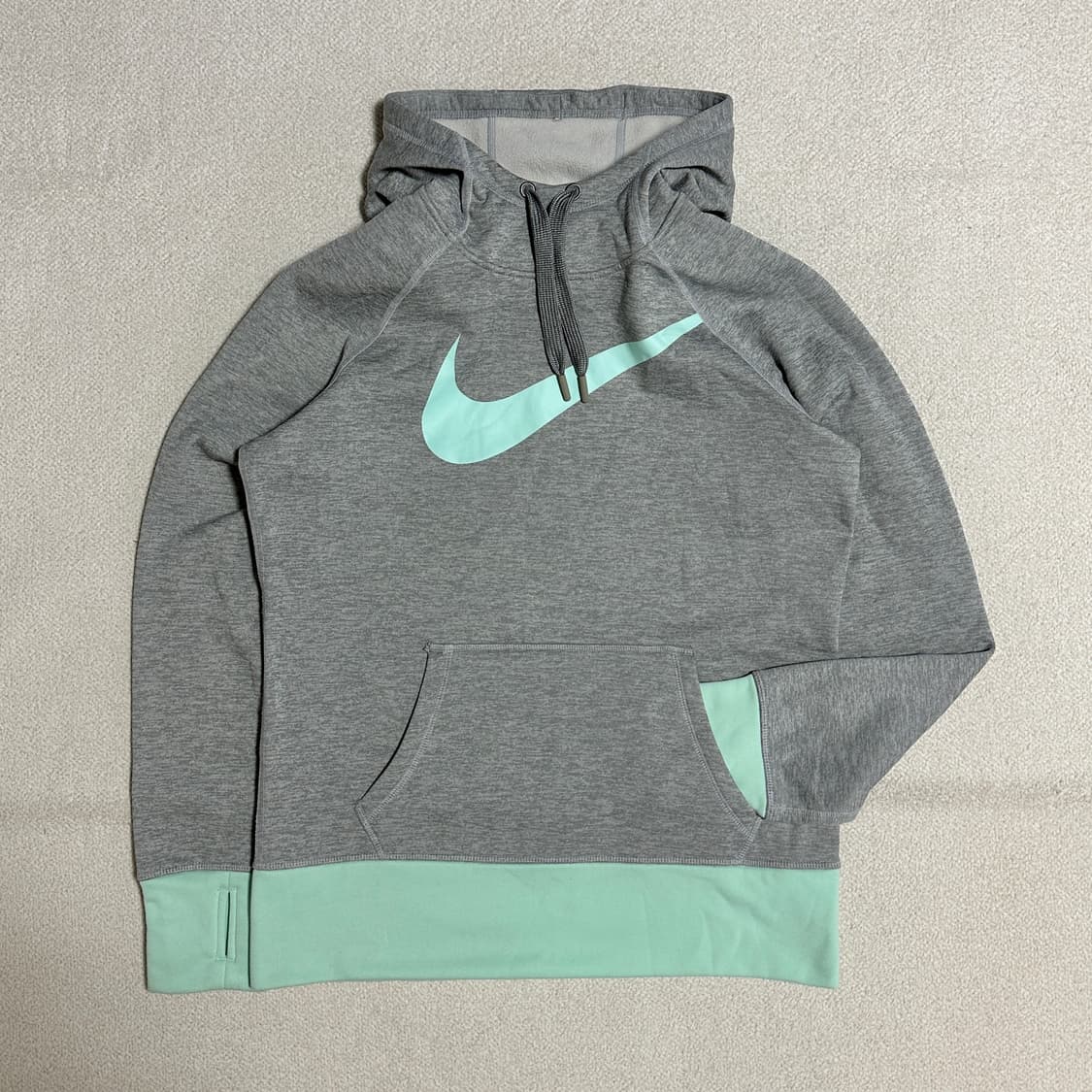 나이키 써마 핏 후드티 상품이미지1