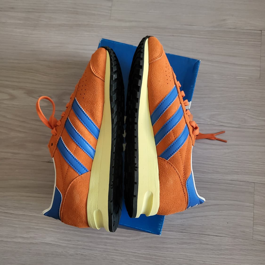 아디다스 빈티지 마라톤85(225)새상품 상품이미지5