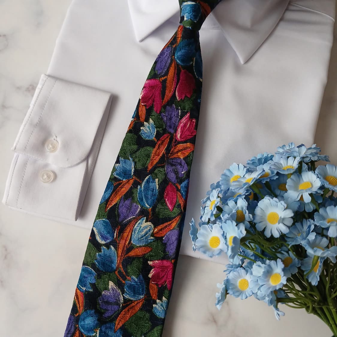 지방시 실크 블루 아트 플로럴 넥타이 9.1cm A+등급 A19139
 상품이미지6