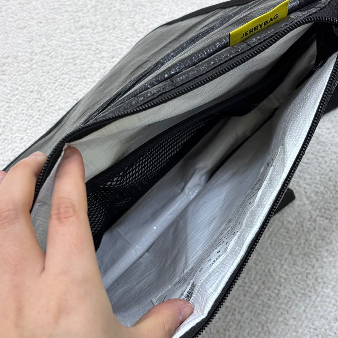 F 제리백 타폴린 퀄팅 메신저백 0407E2 상품이미지3