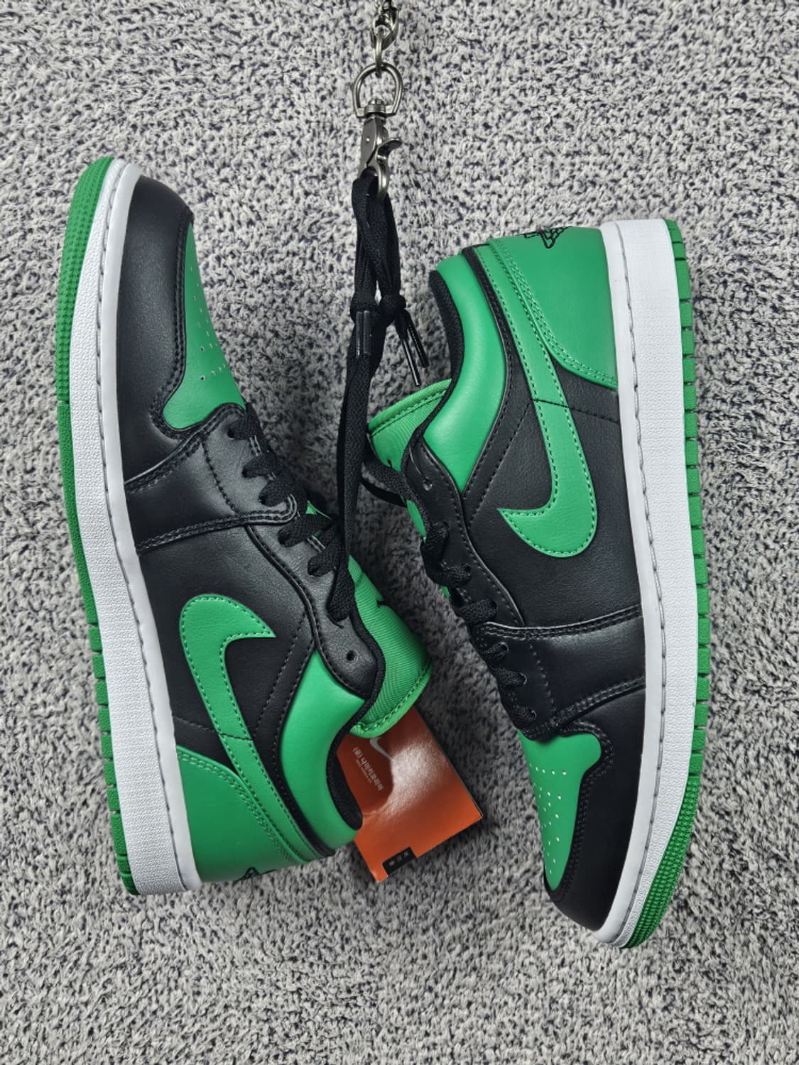 나이키 에어 조던 1 로우 럭키 그린 스니커즈 (265MM)/ 10650 상품이미지3