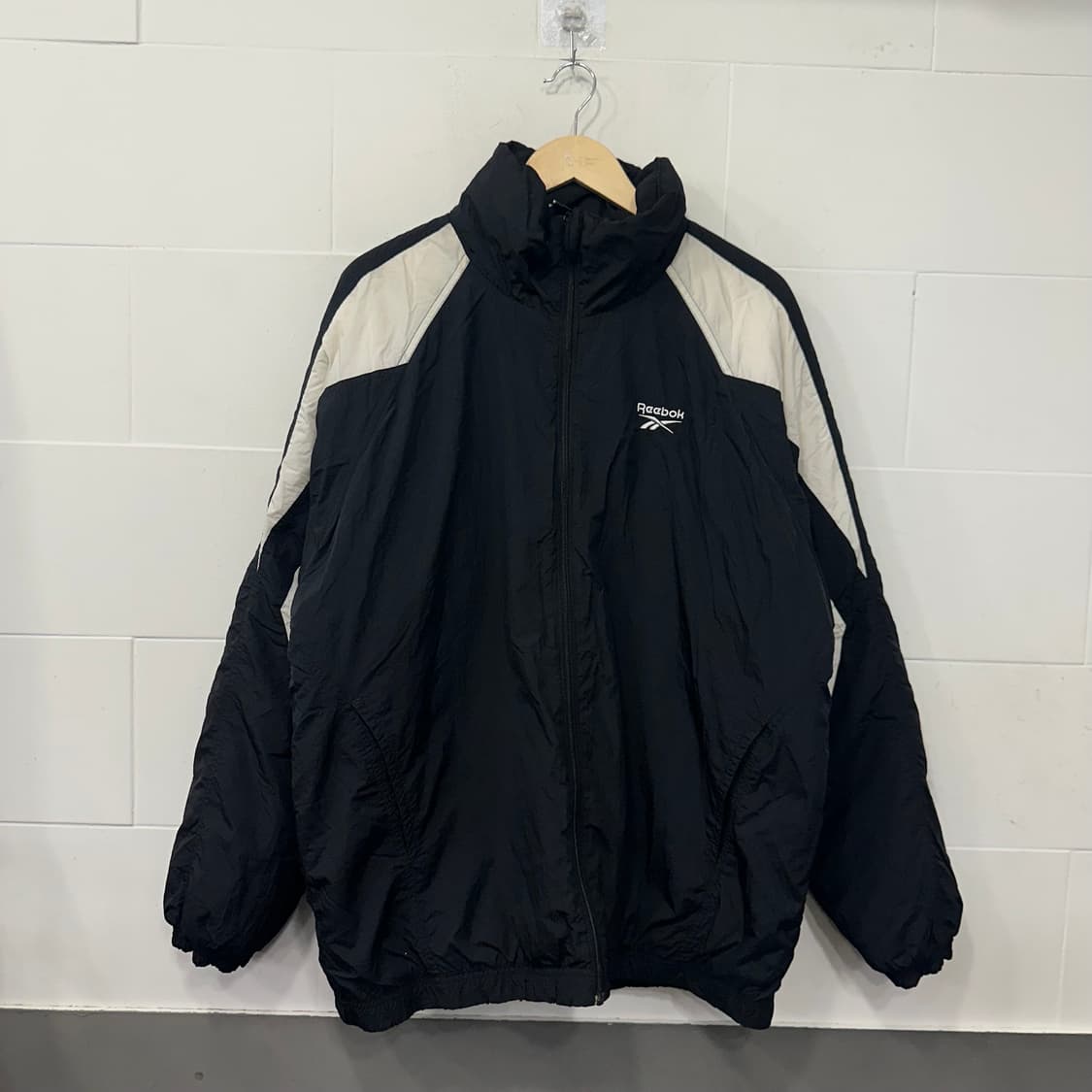 리복 리버시블 점퍼 상품이미지1