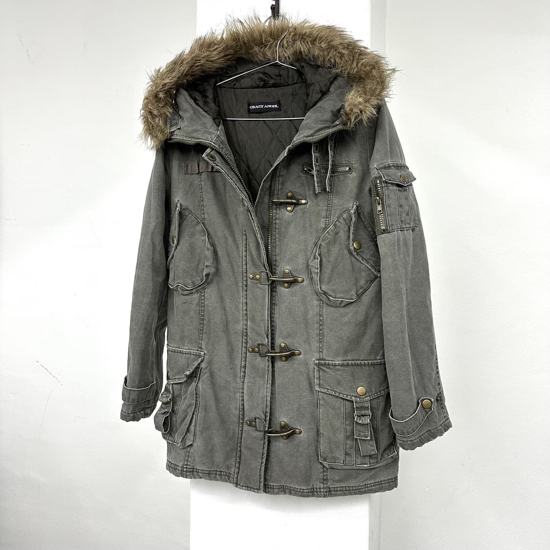 Denim buckle detail fur jacket 상품이미지5