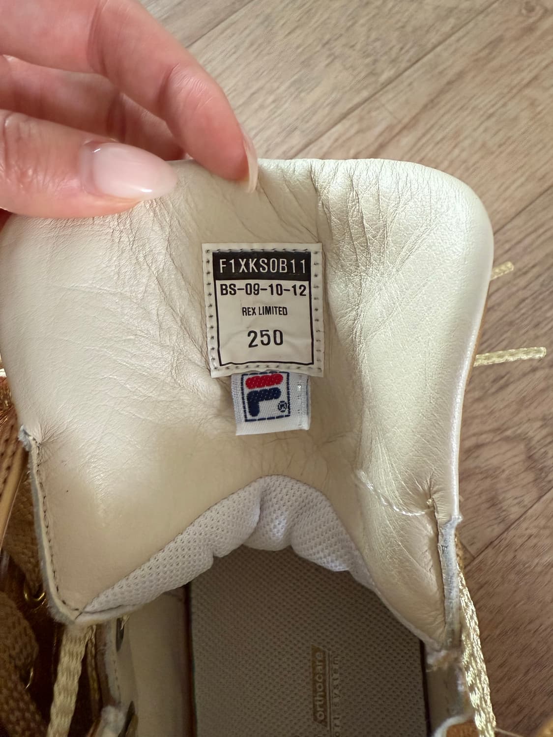 휠라 x 빅뱅 콜라보 골드 하이탑 (250mm) 상품이미지4