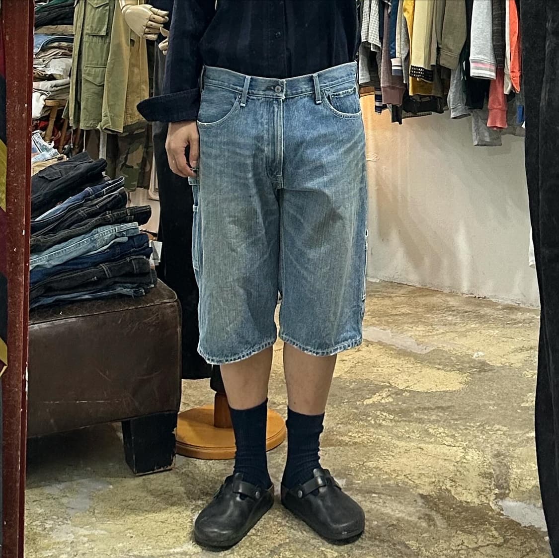 (착용컷) 리바이스 503 카펜터 데님 반바지 (34) 상품이미지2