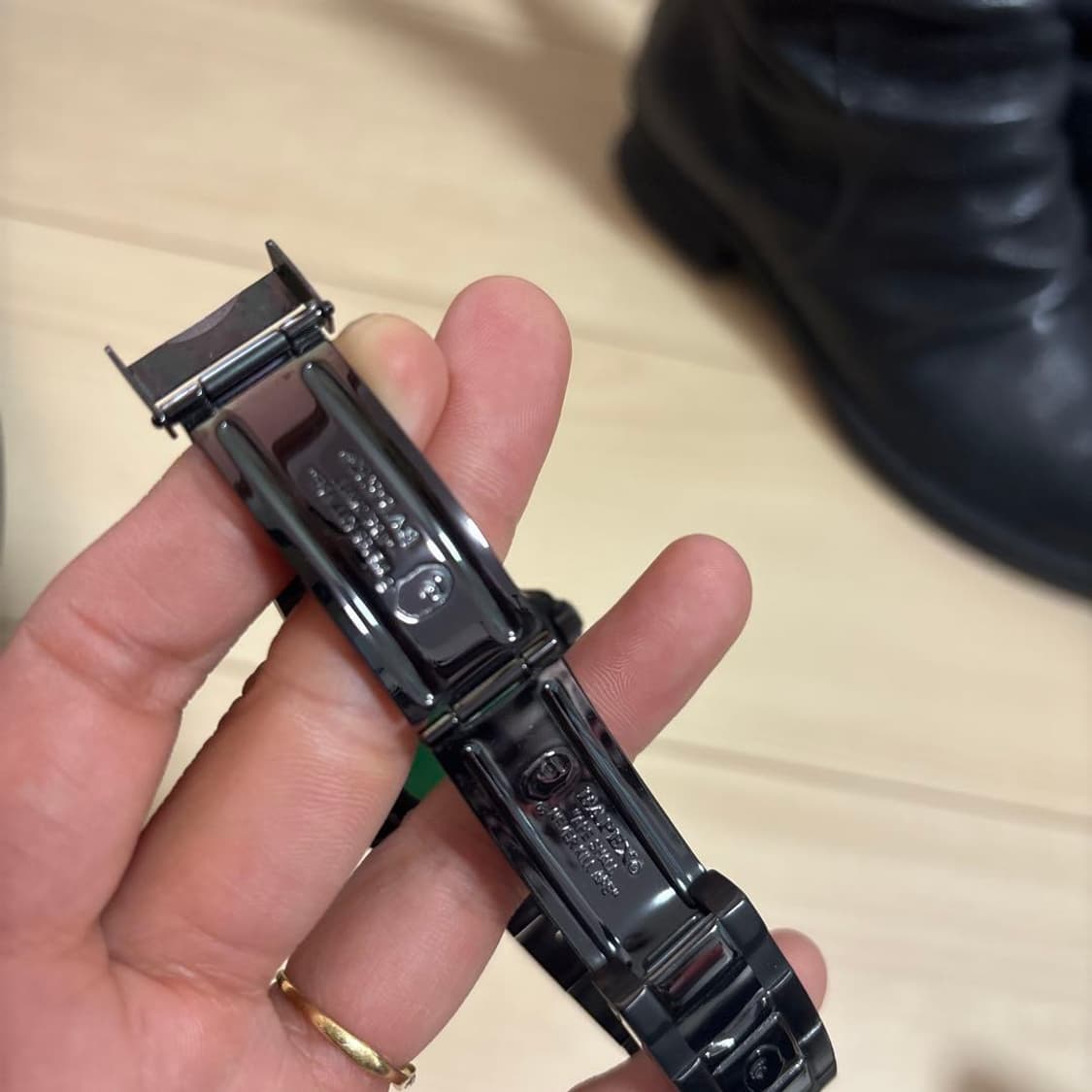  베이프 베이펙스 타입 1 스텔스 블랙 시계 상품이미지5