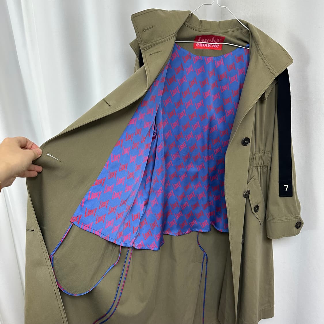   럭키슈에뜨 여자 간절기 후드롱자켓 카키 36 (실측124) 상품이미지7