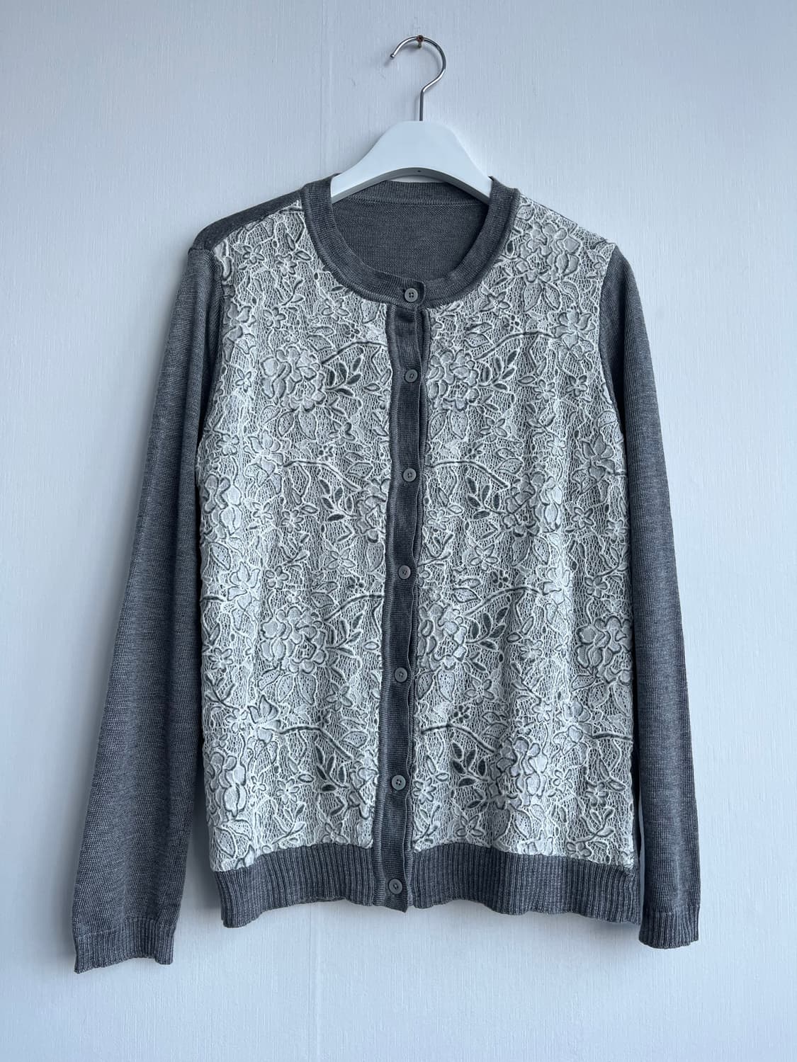 그레이 플라워 레이스 가디건 상품이미지1