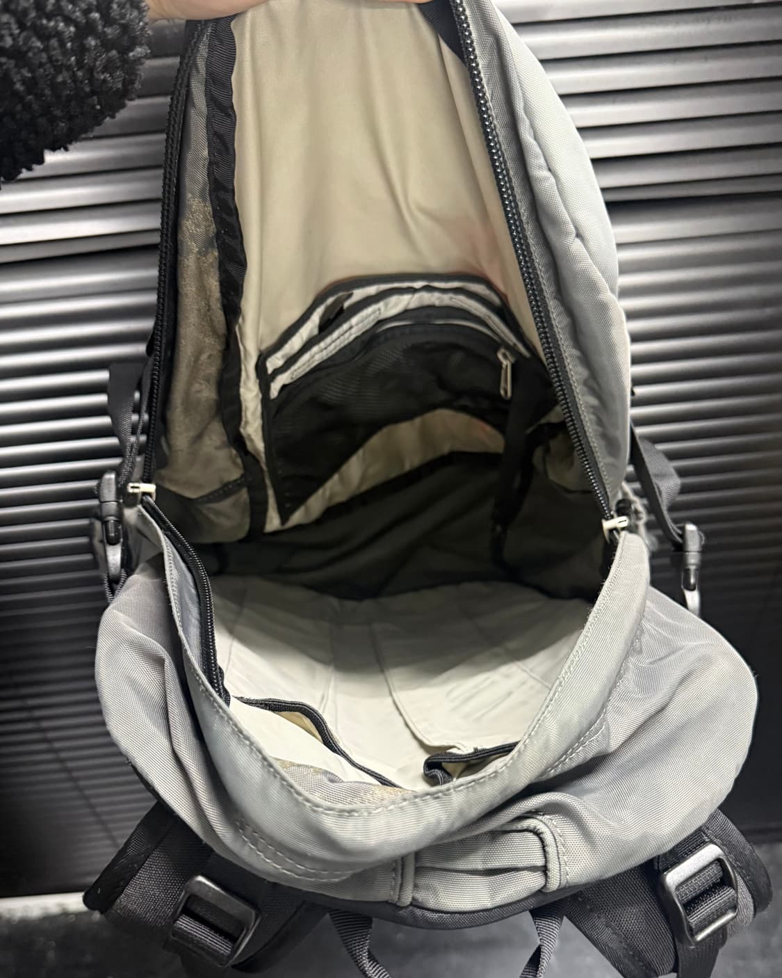 노스페이스 빅샷 빅 백팩 큰 가방 등산 학교 학생 레드 검빨 노트북 블랙 상품이미지8