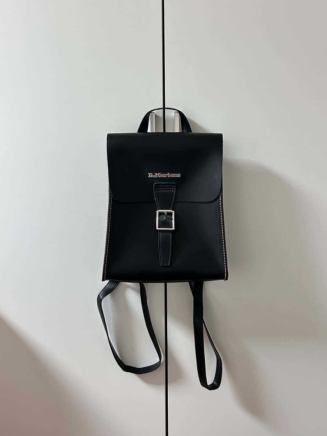 닥터마틴 미니 레더 백팩 상품이미지1